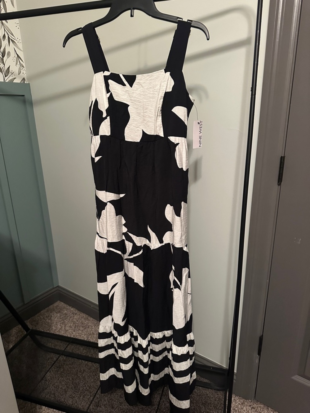 Nine West Black & White Floral Tiered Maxi Dress